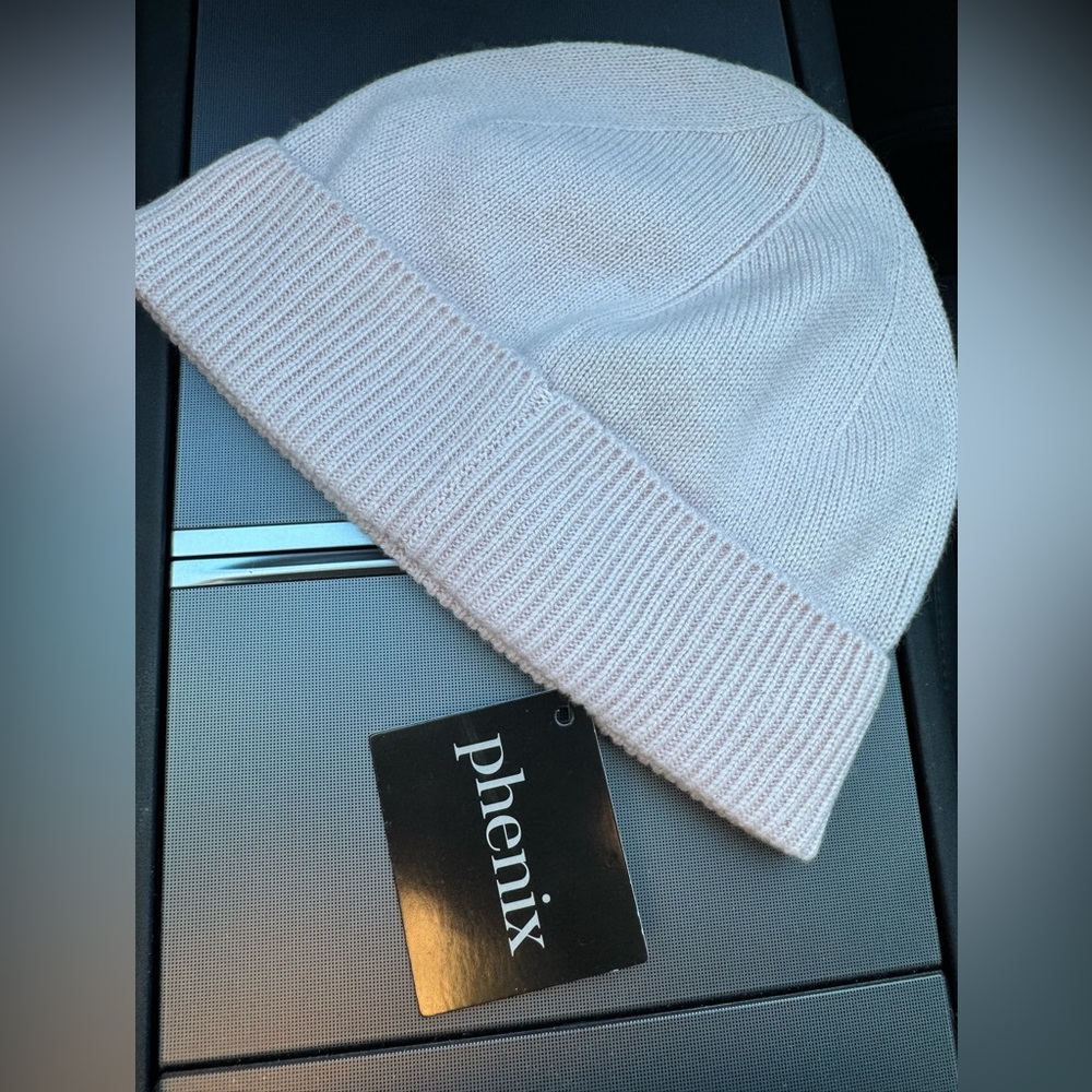 Phenix Soft Pink Knit cashmere beanie
